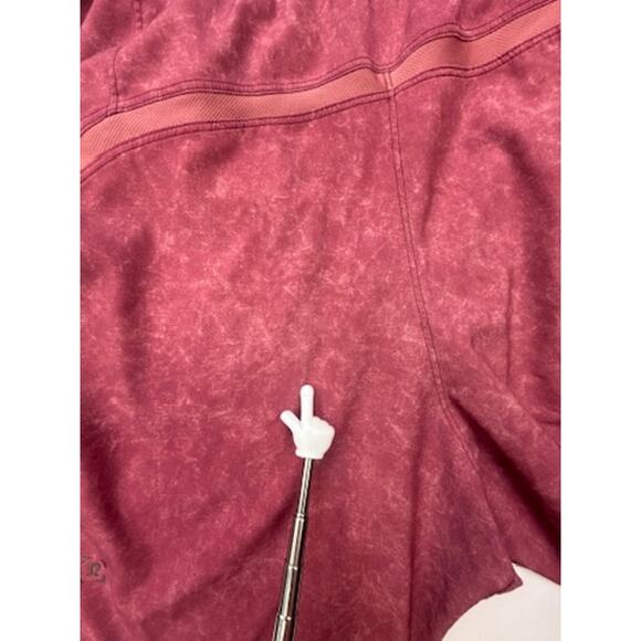 Lululemon T.H.E. Short 7” Linerless – Mineral Wash Red/Maroon Size Medium - Picture 11 of 11